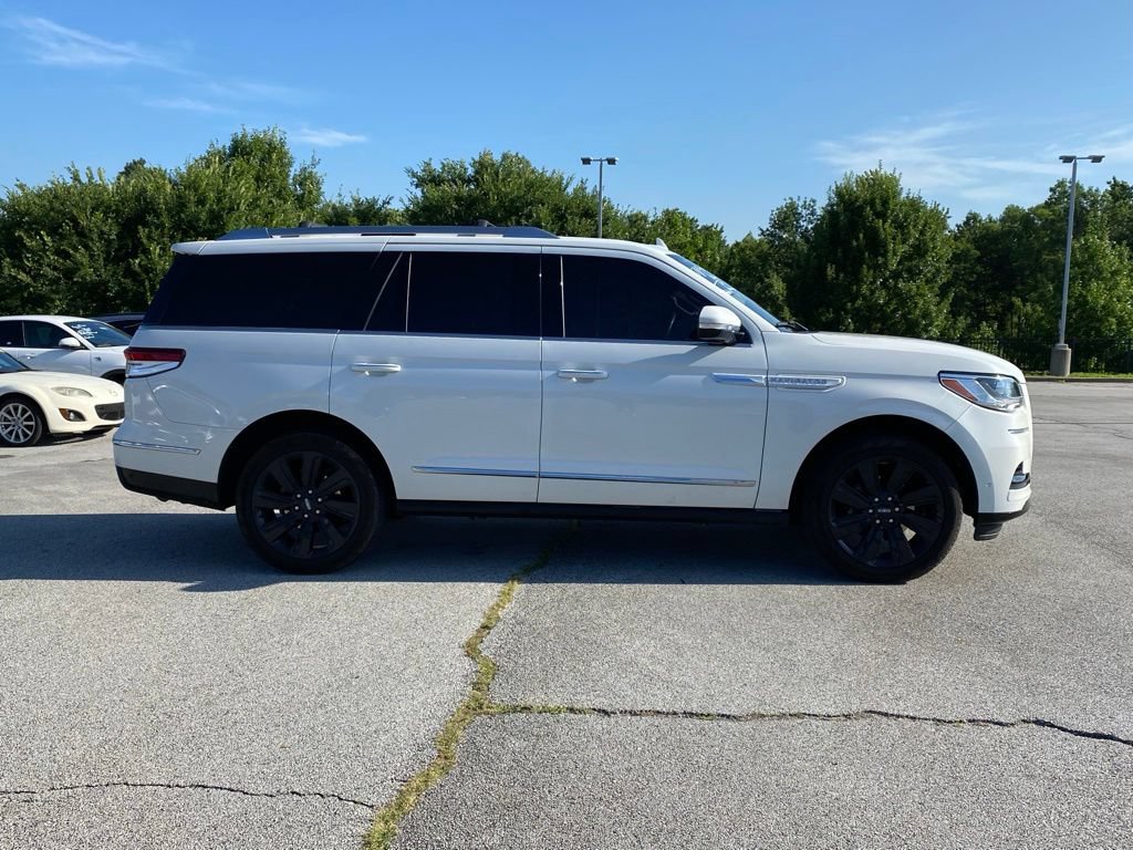 Used 2024 Lincoln Navigator Reserve AWD/4WD image 8