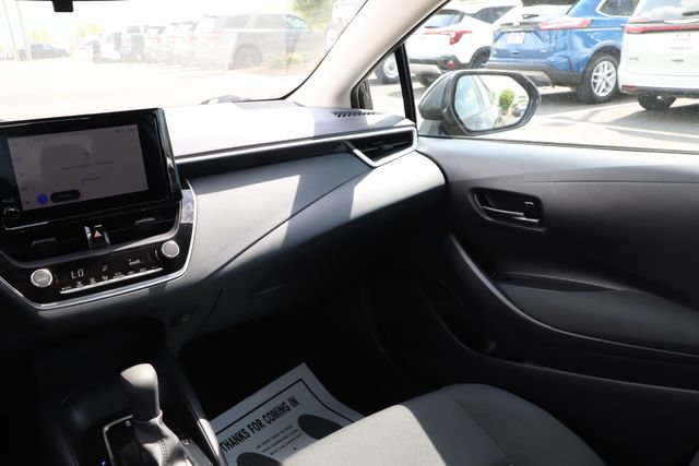 Used 2025 Toyota Corolla LE FWD image 24