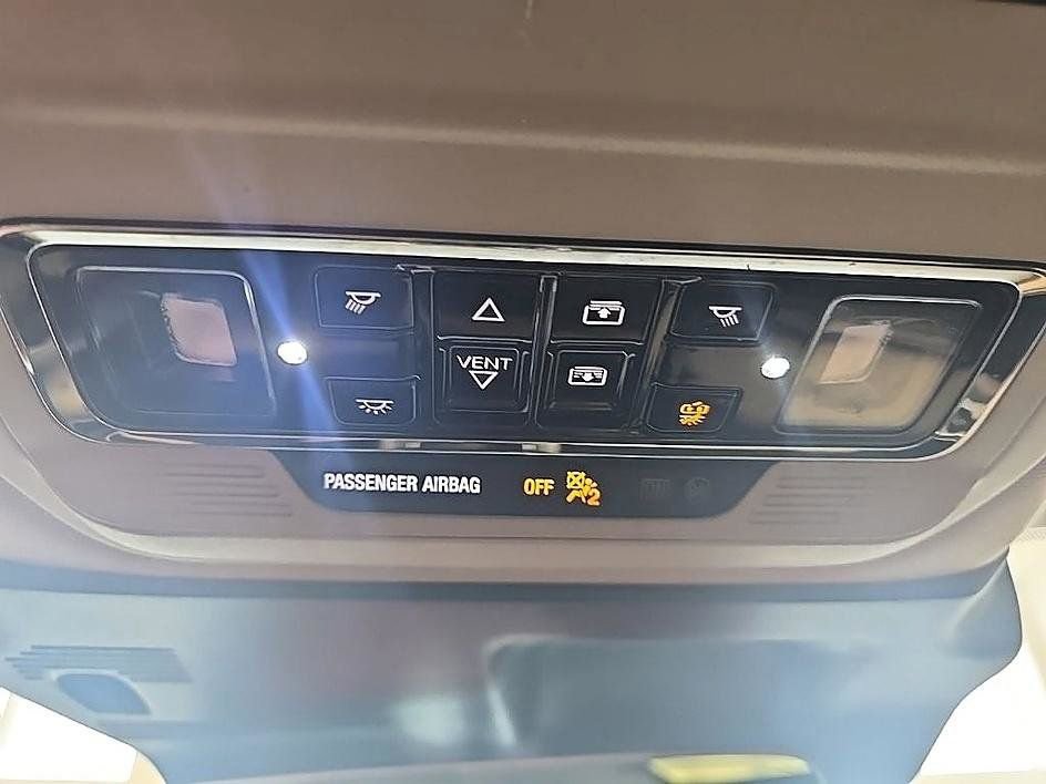 Used 2025 Lincoln Corsair AWD w/ Equipment Group 101A image 26