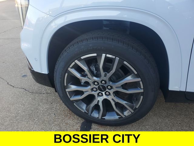 New 2026 GMC Acadia Denali Ultimate w/ LPO, Floor Liner Package AWD/4WD image 4