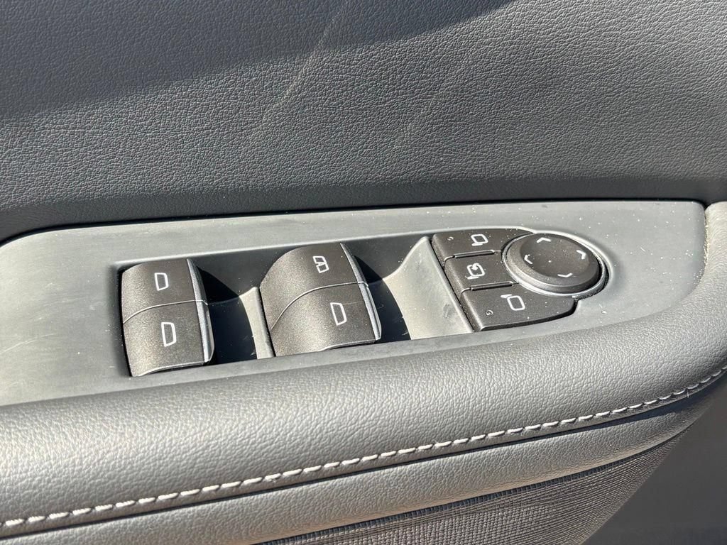 Used 2026 Buick Enclave Sport Touring FWD image 8