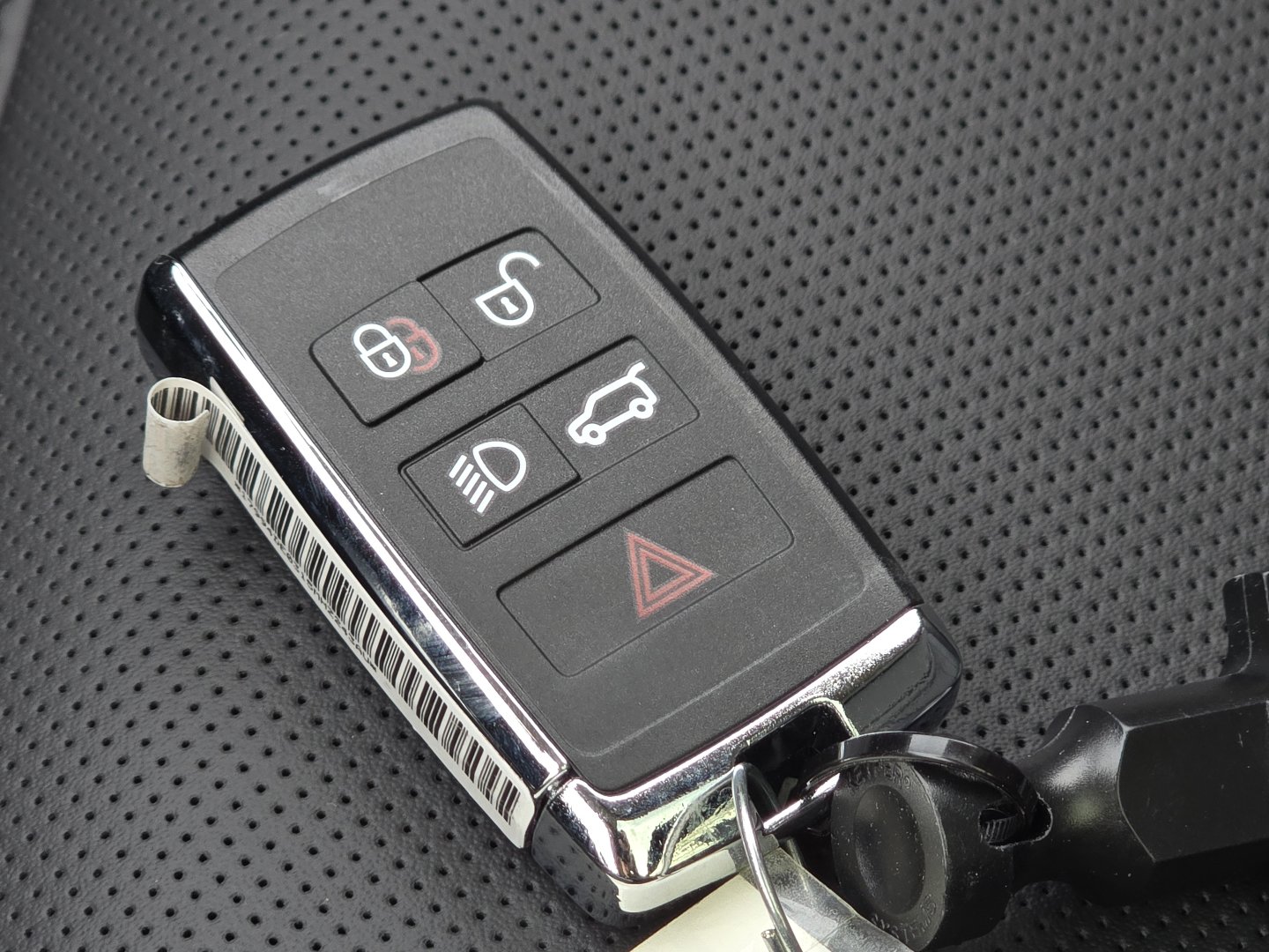 New 2026 Land Rover Range Rover Long Wheelbase SE image 45