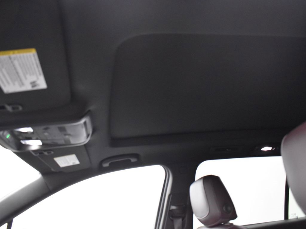 Used 2022 Cadillac XT6 Premium Luxury w/ Technology Package image 23