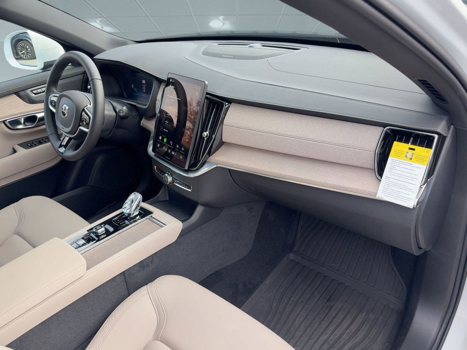 New 2026 Volvo XC90 T8 Plus image 31