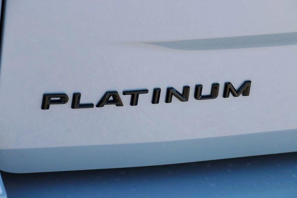 New 2026 Ford Expedition Platinum w/ Stealth Appearance Package AWD/4WD image 8