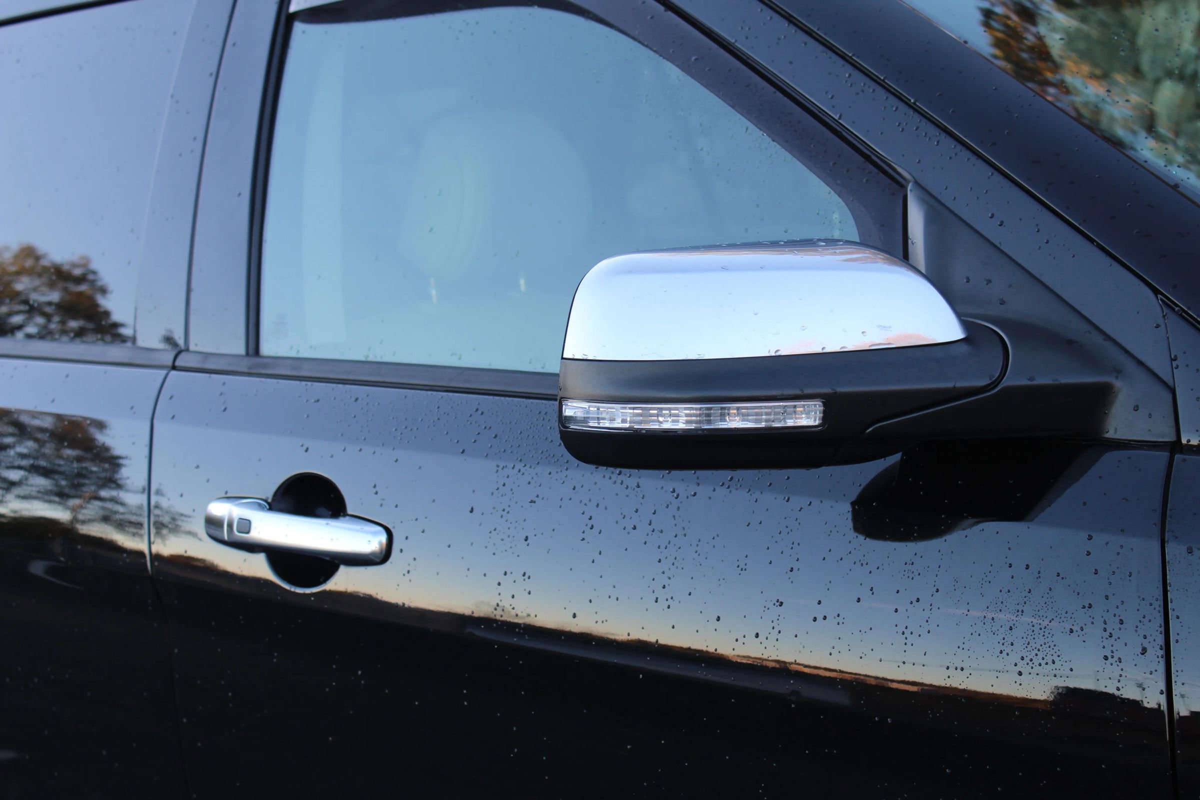 Used 2016 Ford Explorer Platinum image 43