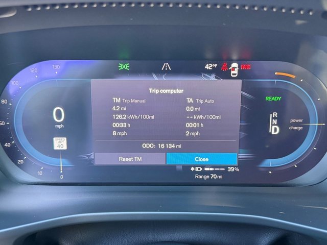 Certified 2023 Volvo C40 P8 Recharge Plus w/ Climate Package image 31