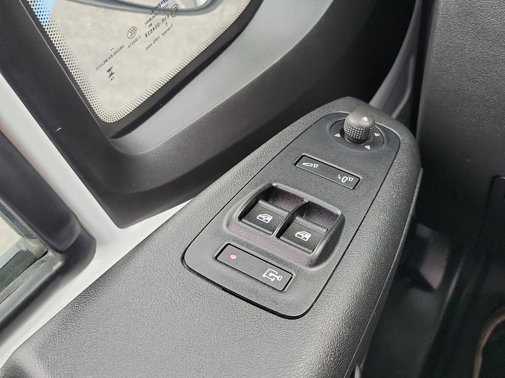 Used 2025 RAM ProMaster 2500 w/ Convenience Group FWD image 13