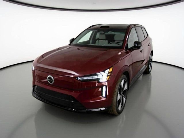 New 2025 Volvo EX90 Ultra image 2