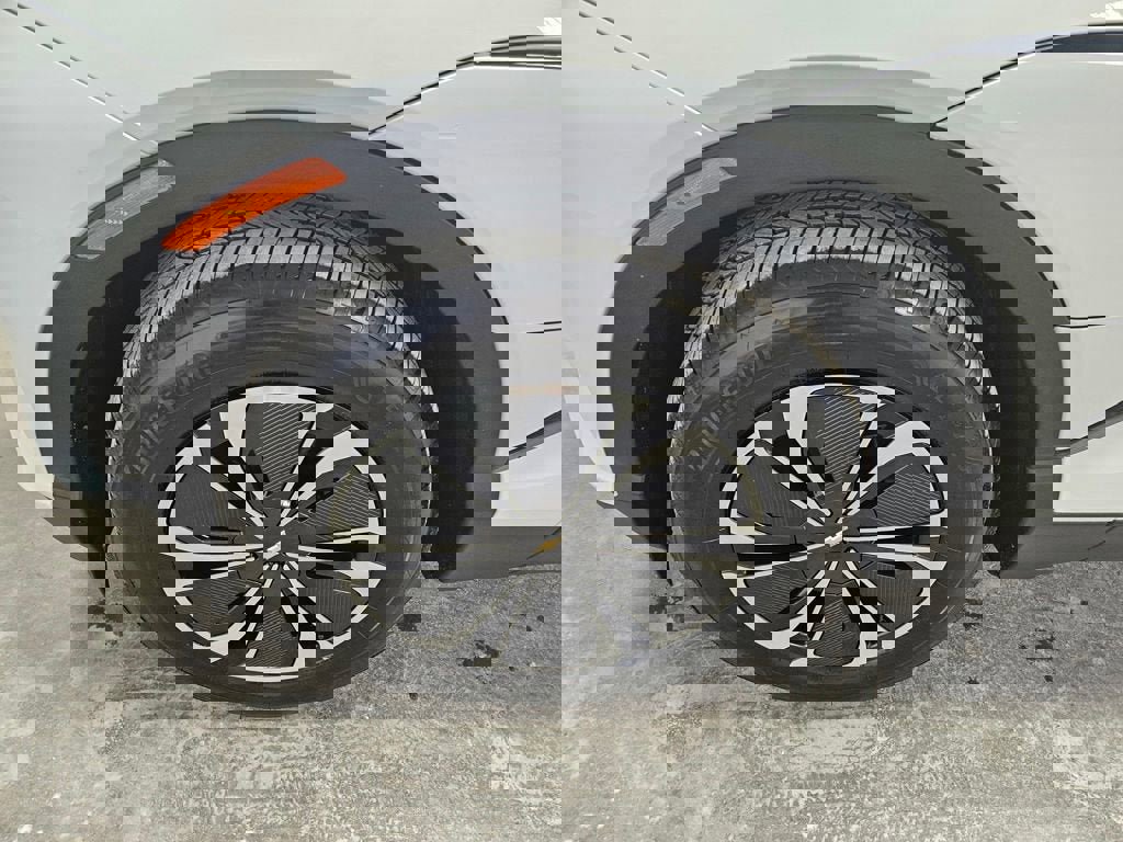 New 2025 Chevrolet Blazer EV LT image 6