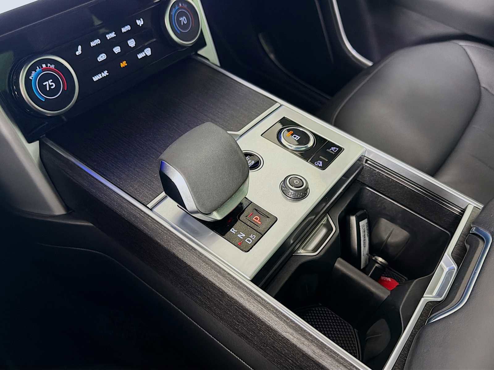 Used 2023 Land Rover Range Rover SE AWD/4WD image 19