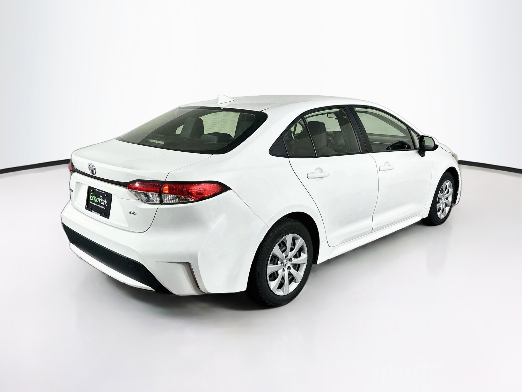 Used 2022 Toyota Corolla LE FWD image 9