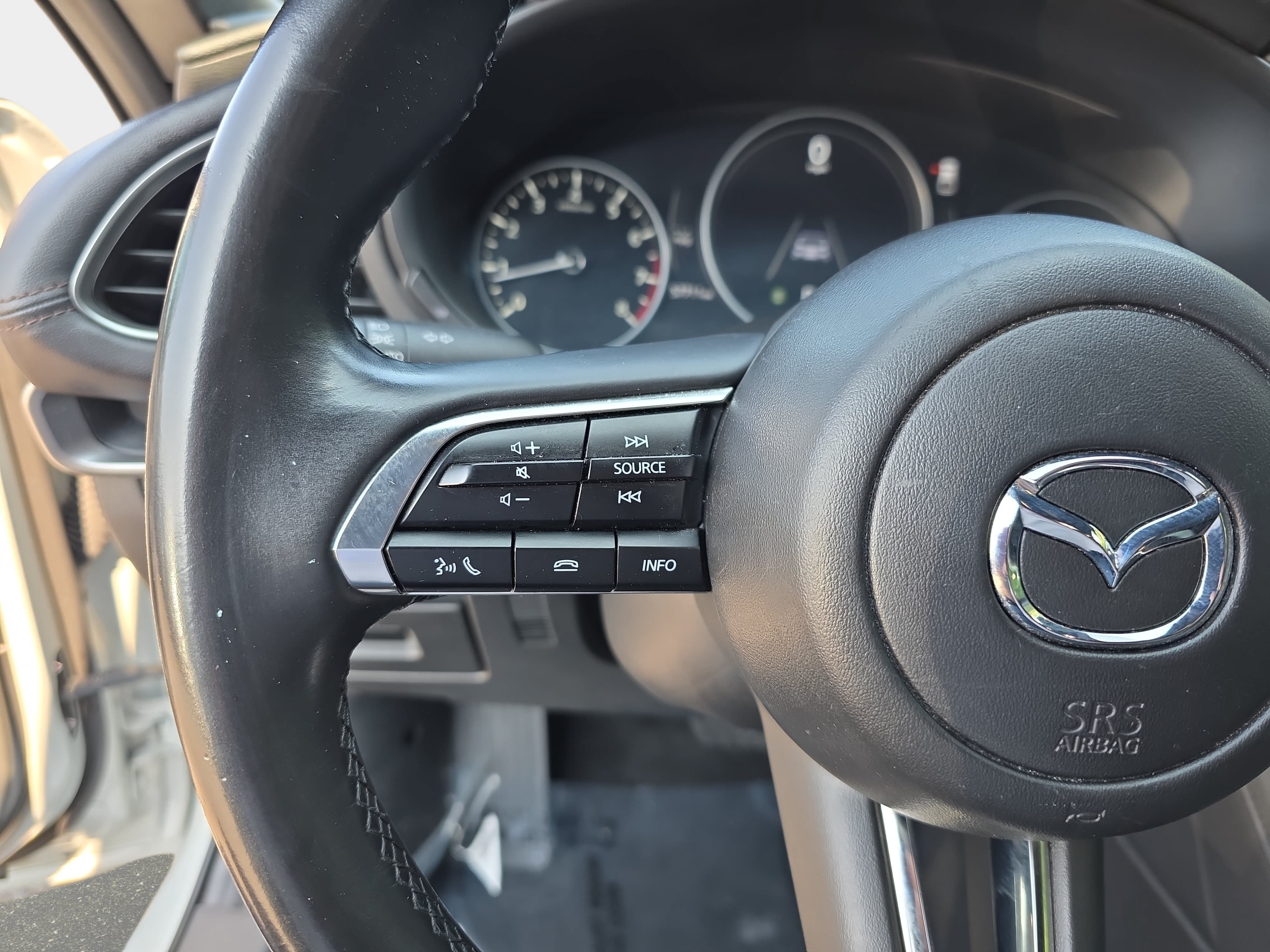 Used 2024 MAZDA MAZDA3 s FWD image 15