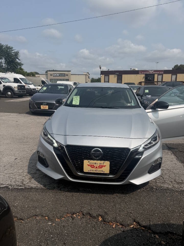 Used 2019 Nissan Altima 2.5 SR FWD image 11