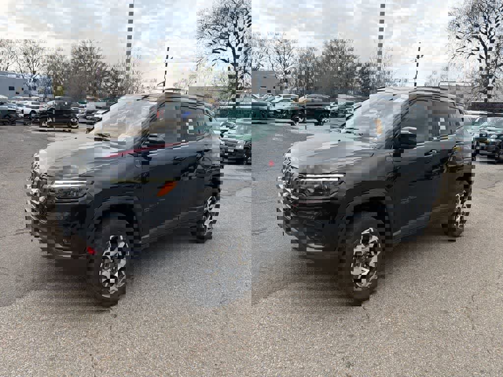 Used 2022 Jeep Compass Trailhawk w/ Trailhawk Elite Group video 2