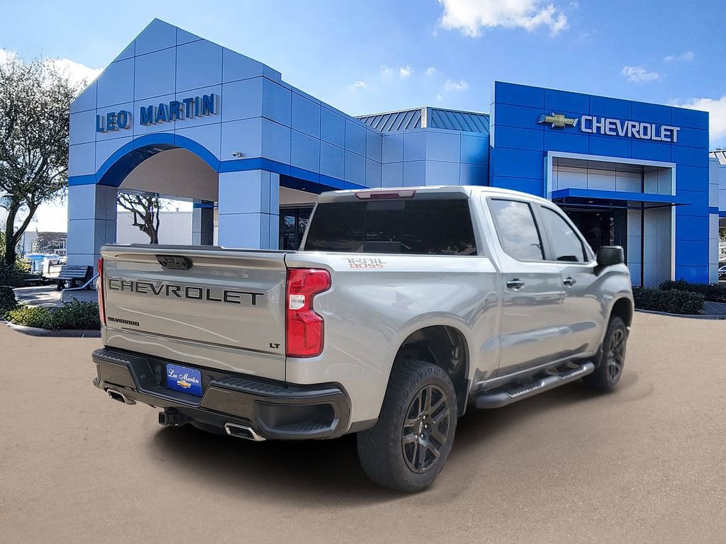Used 2024 Chevrolet Silverado 1500 LT Trail Boss w/ Convenience Package II AWD/4WD image 4