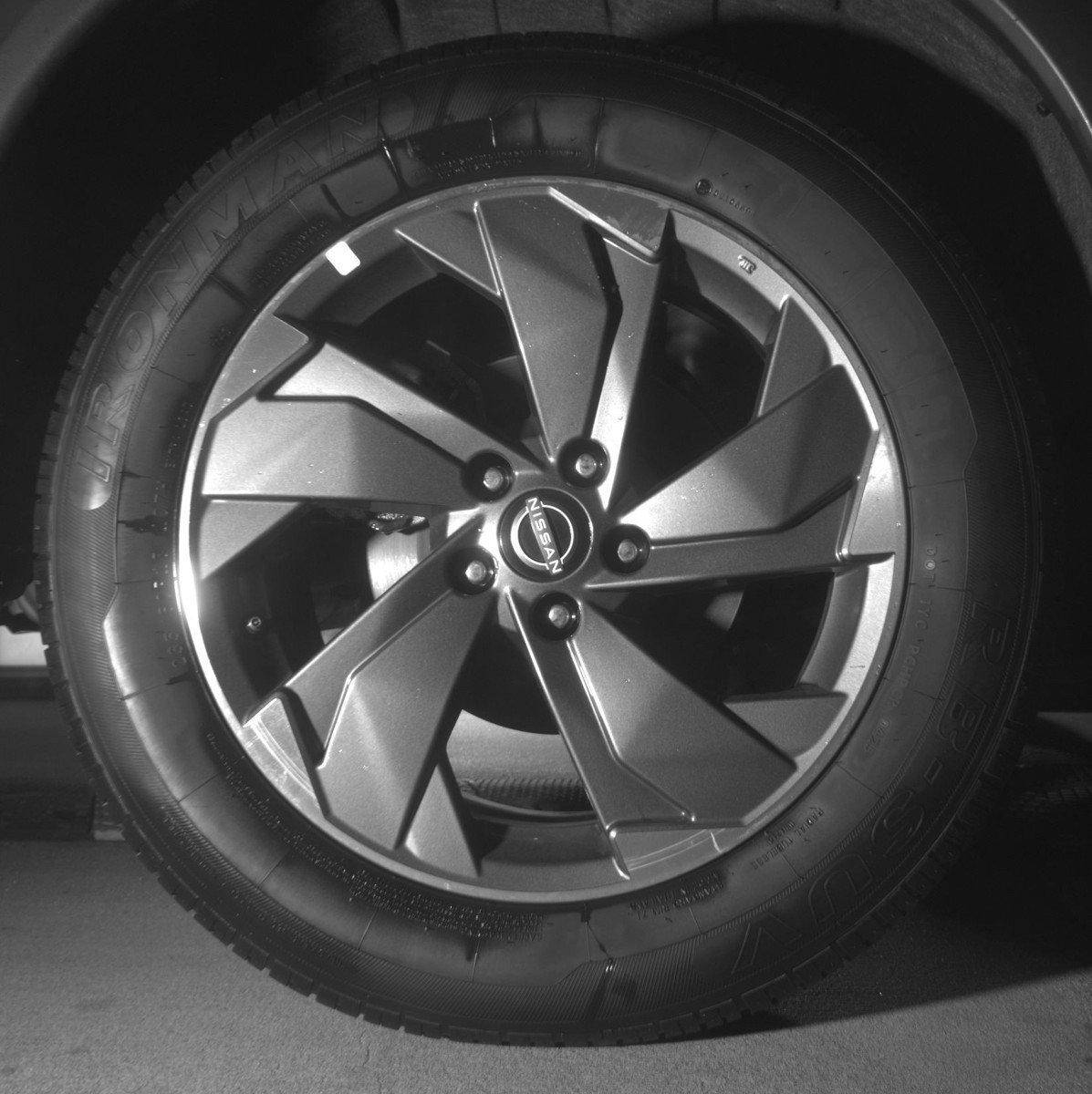 Used 2025 Nissan Rogue SV FWD image 15