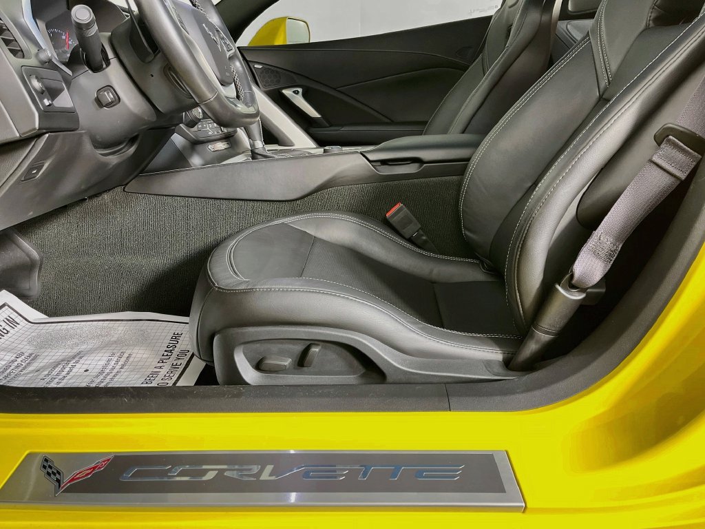 Used 2016 Chevrolet Corvette Stingray Coupe w/ Carbon Flash Badge Package RWD image 29