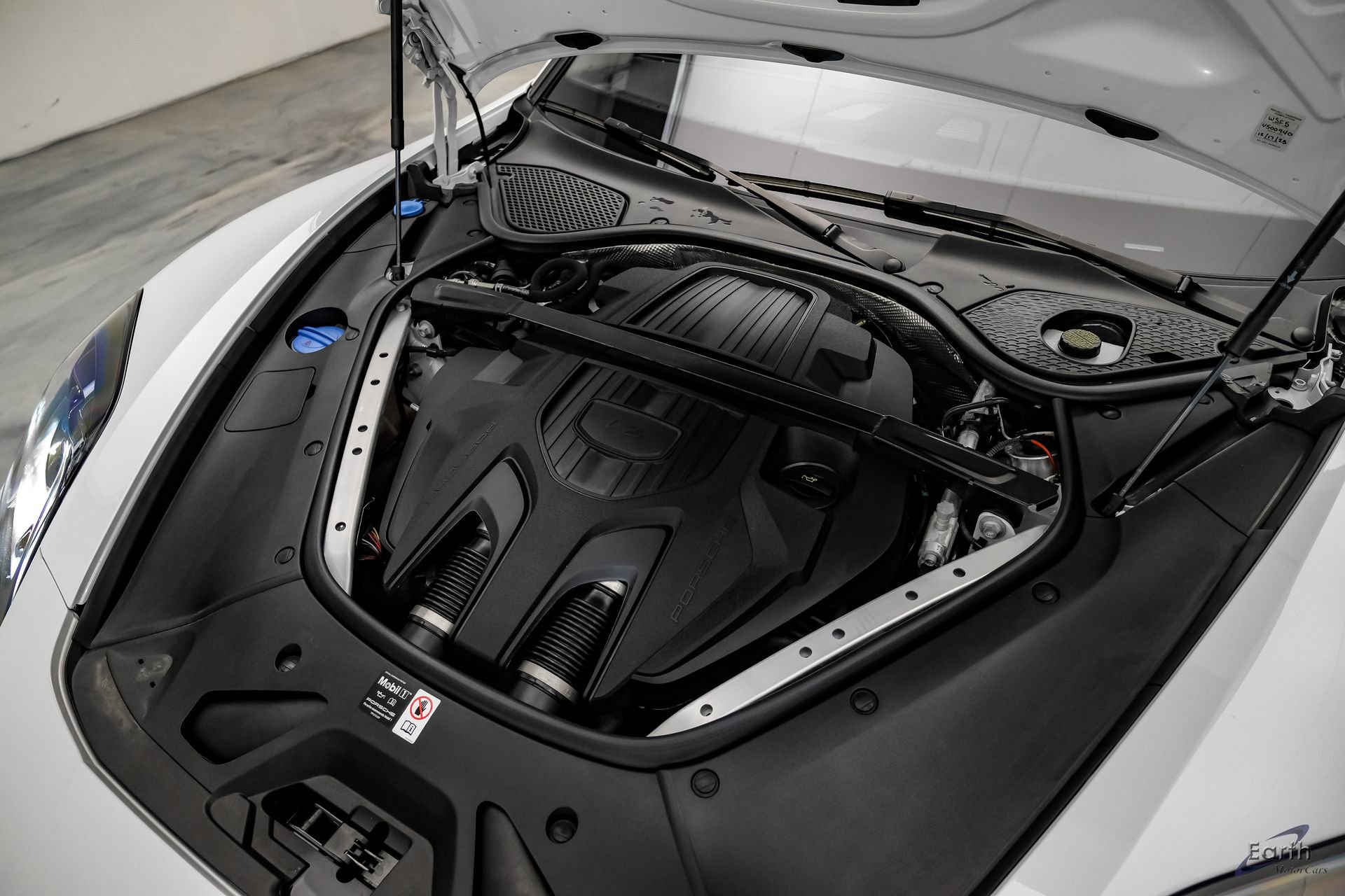 Used 2025 Porsche Panamera w/ Premium Package RWD image 92
