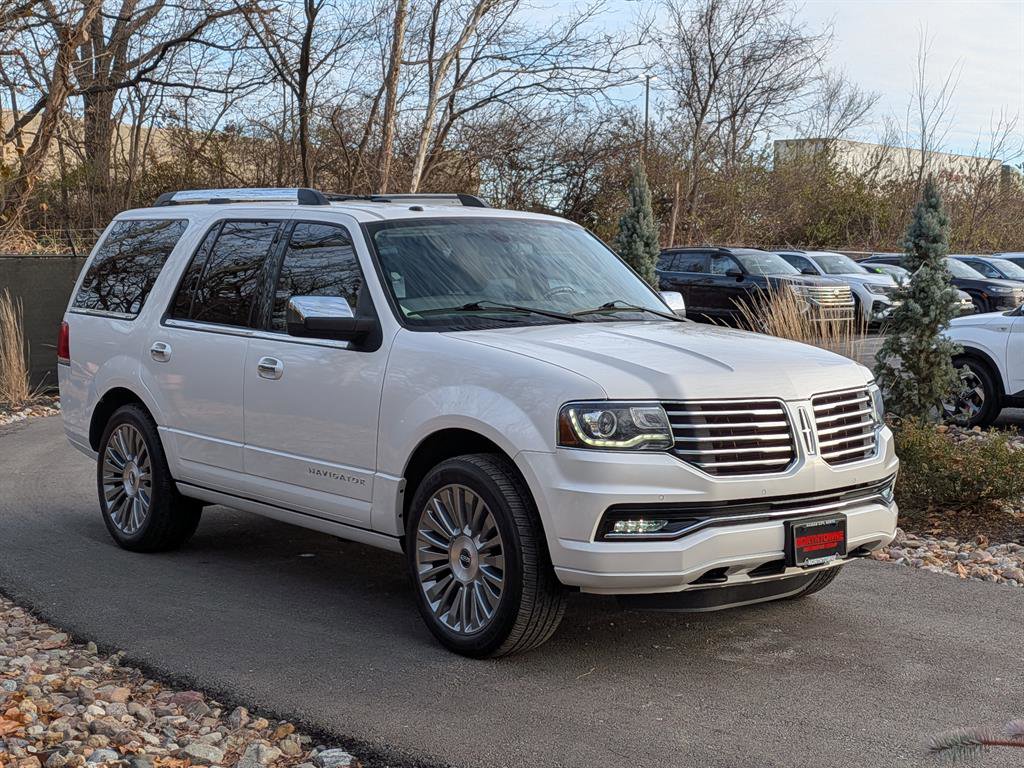 Used 2016 Lincoln Navigator Select image 8