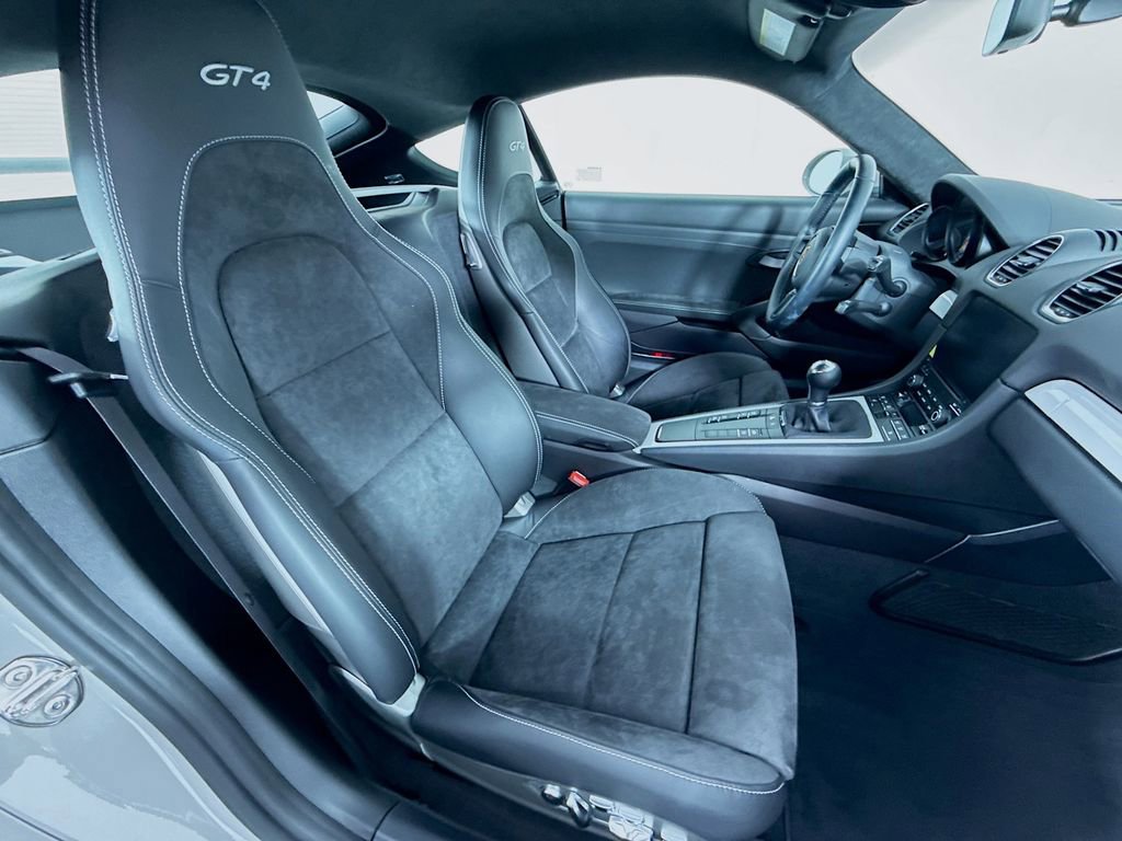 Used 2020 Porsche 718 Cayman GT4 image 19
