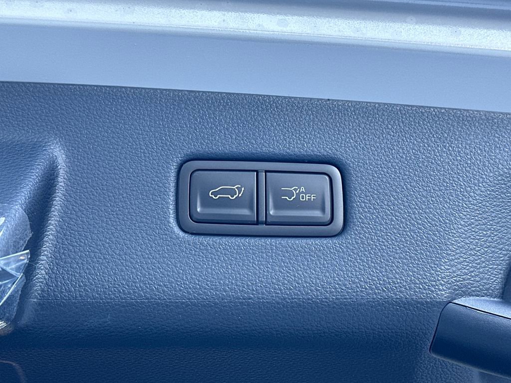 New 2026 Kia Carnival EX FWD image 7