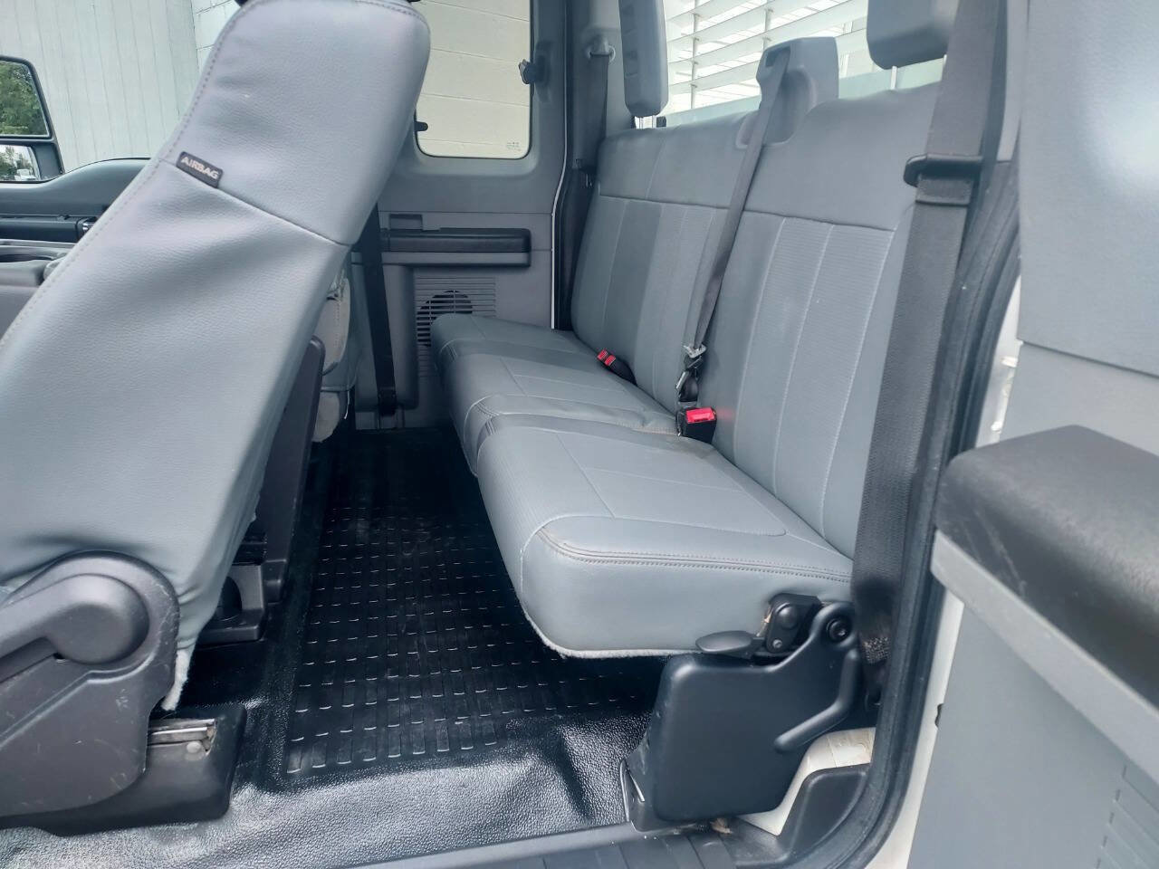 Used 2015 Ford F250 XL w/ Power Equipment Group image 17