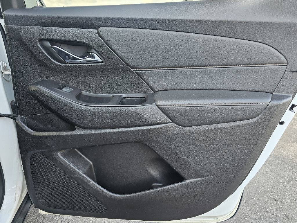 Used 2019 Chevrolet Traverse LT FWD image 34