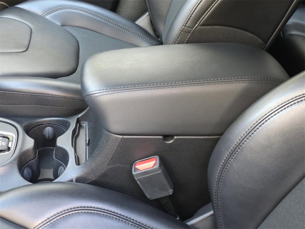 Used 2021 Jeep Cherokee Latitude Plus image 9