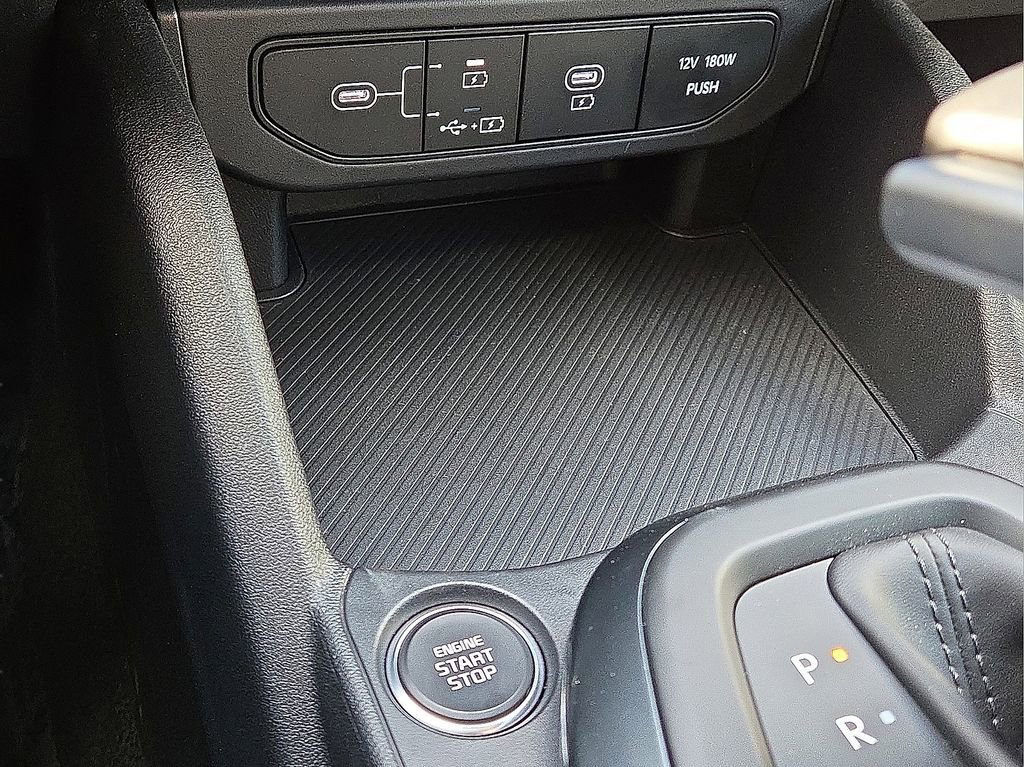 Used 2025 Kia K4 LXS image 30