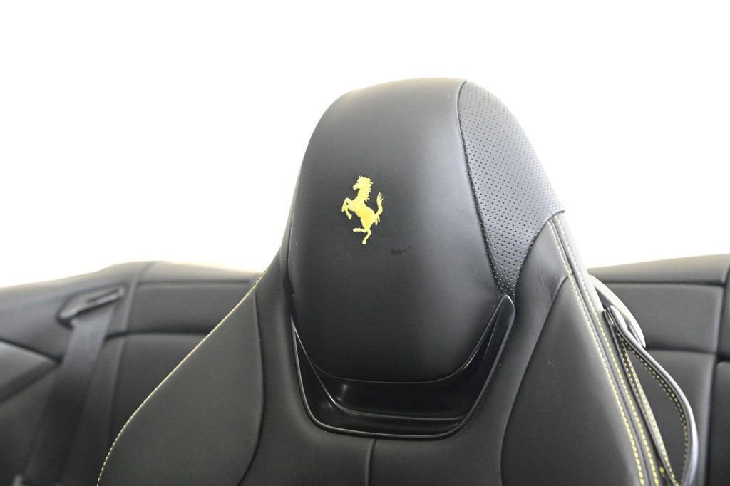 Used 2020 Ferrari Portofino image 22