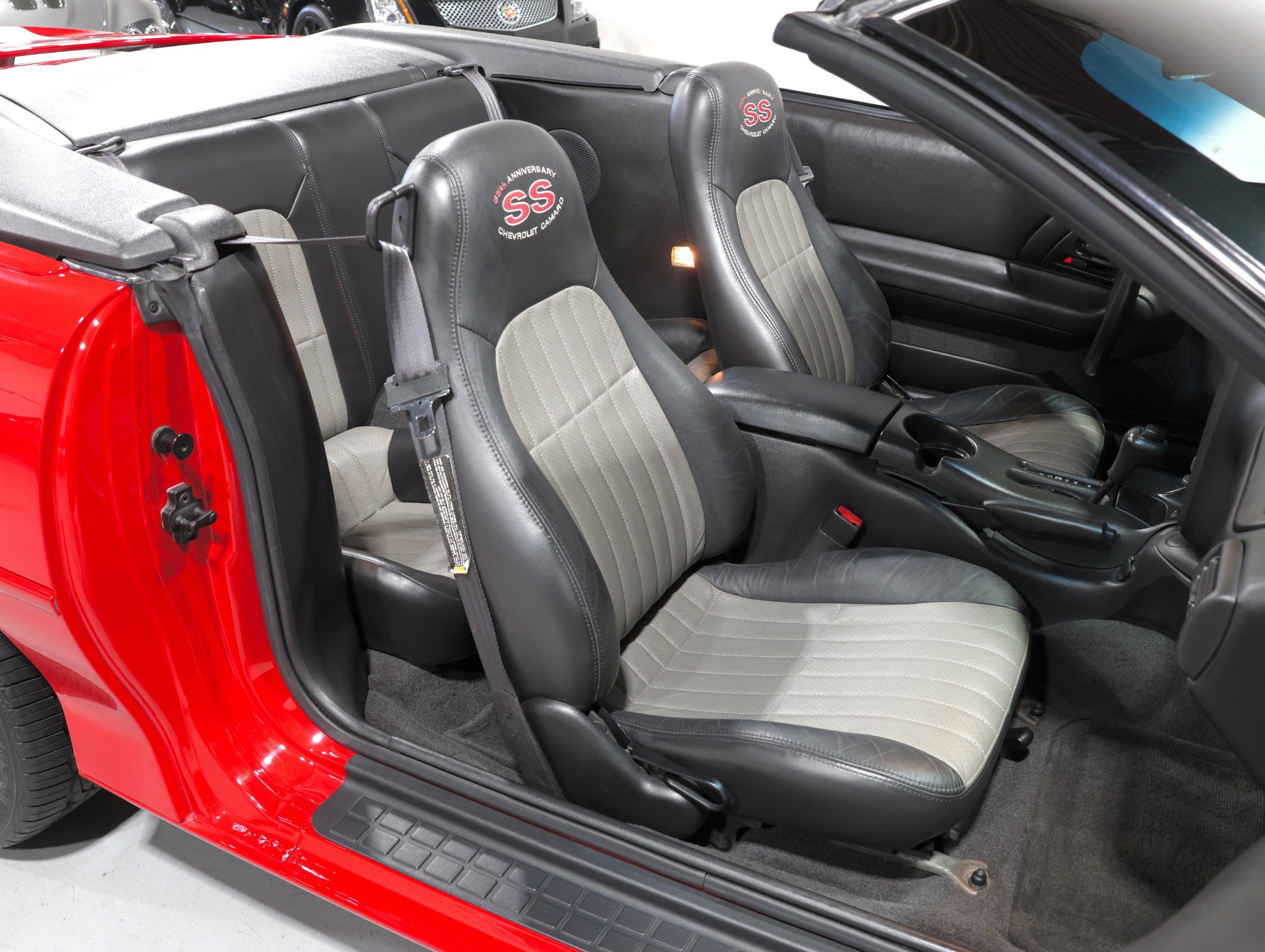 Used 2002 Chevrolet Camaro Z28 w/ SS Performance/Appearance Pkg RWD image 4