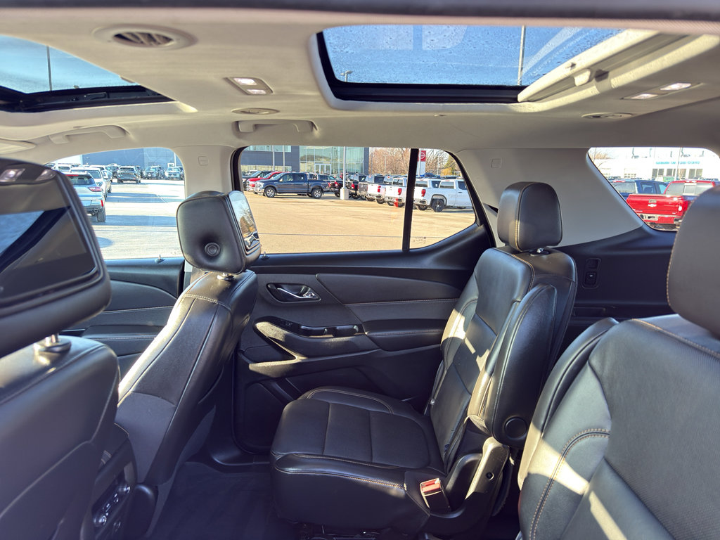 Used 2020 Chevrolet Traverse Premier w/ Redline Edition image 32