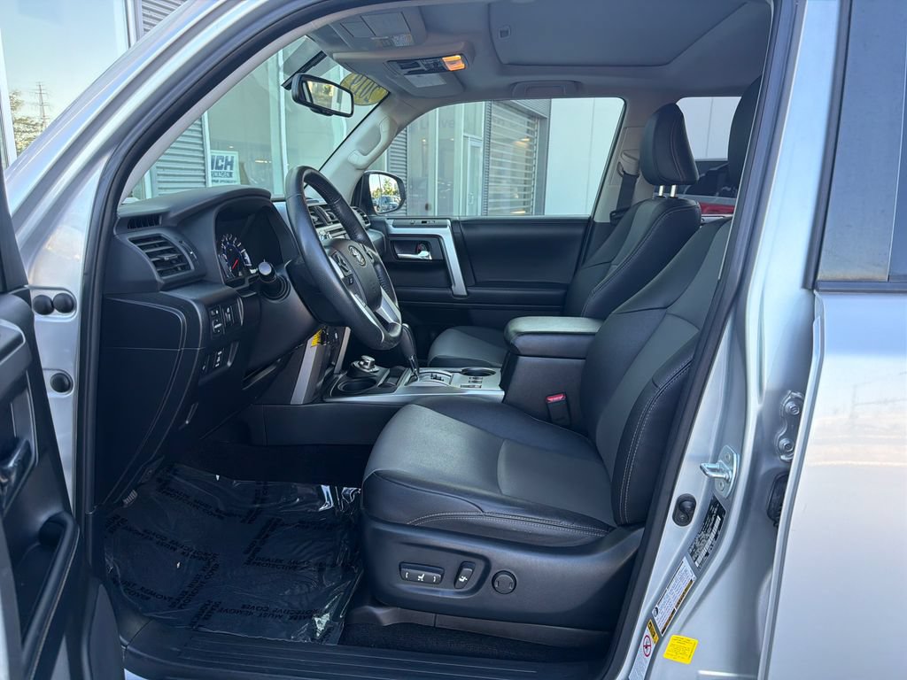 Used 2019 Toyota 4Runner SR5 Premium AWD/4WD image 10