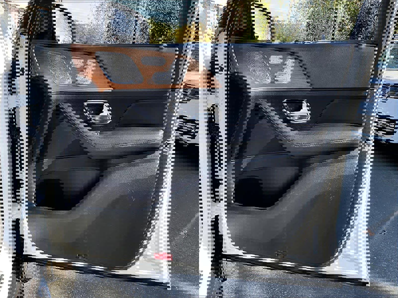 Used 2022 Mercedes-Benz GLS 450 4MATIC image 26