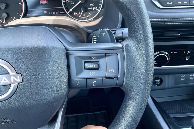 Used 2025 Nissan Rogue S FWD image 16