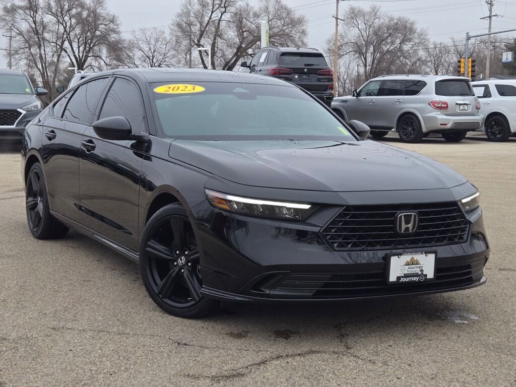 Used 2024 Honda Accord Sport image 4