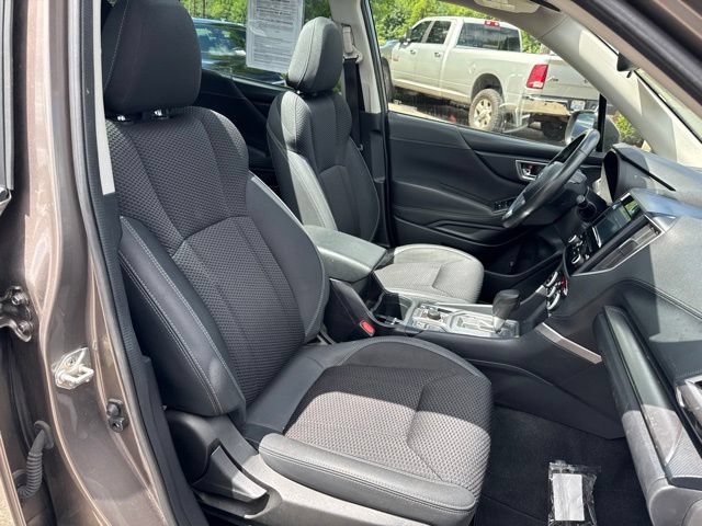 Used 2022 Subaru Forester Premium AWD/4WD image 40