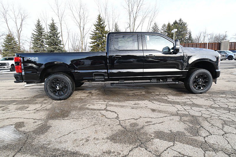 New 2026 Ford F350 Lariat w/ Black Appearance Package image 8