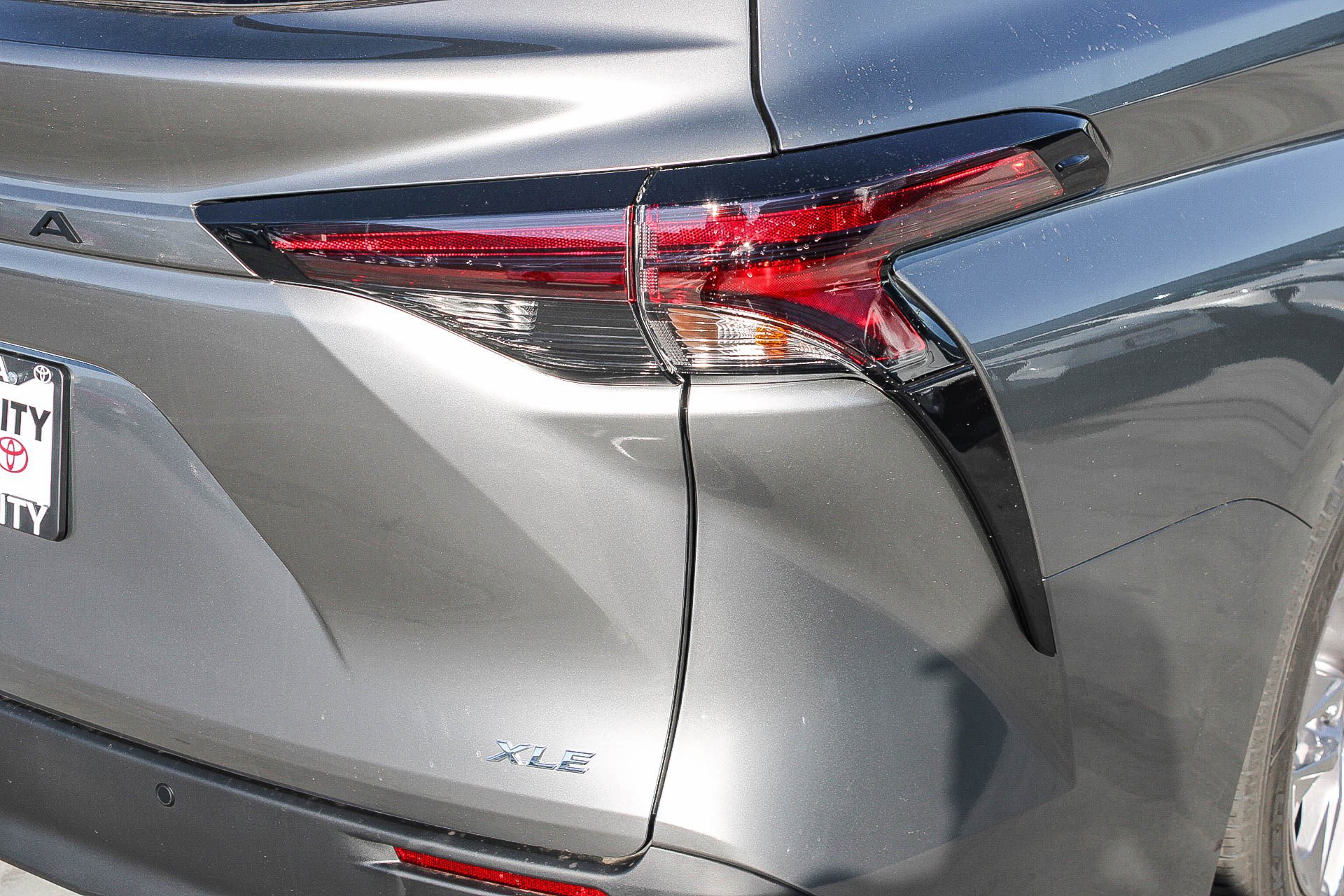 New 2026 Toyota Sienna XLE image 10