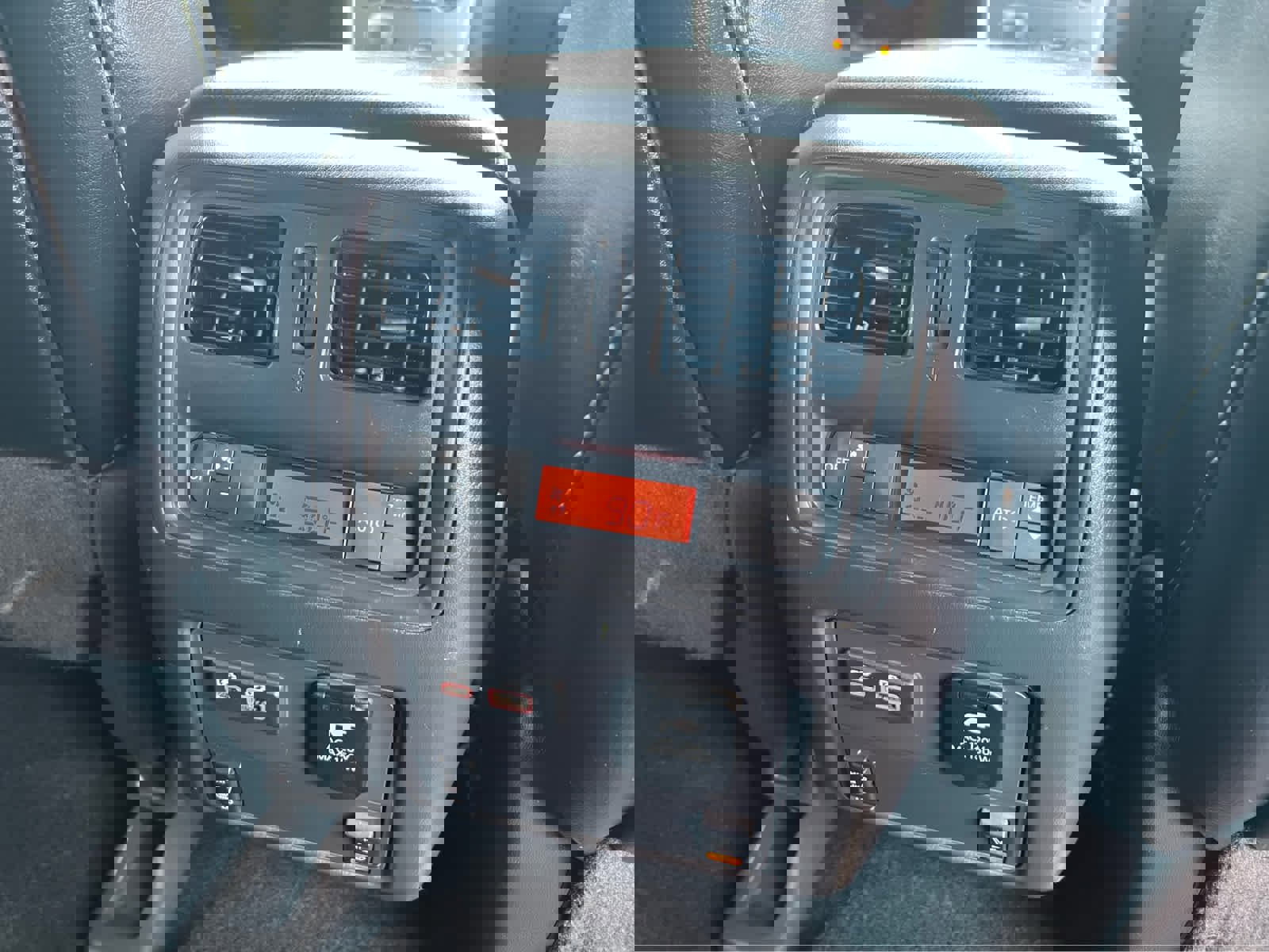 Used 2019 Nissan Pathfinder SL image 25