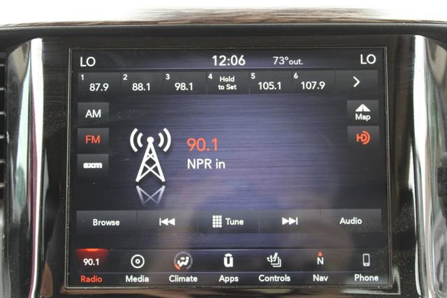 Used 2019 RAM 1500 Laramie AWD/4WD image 26