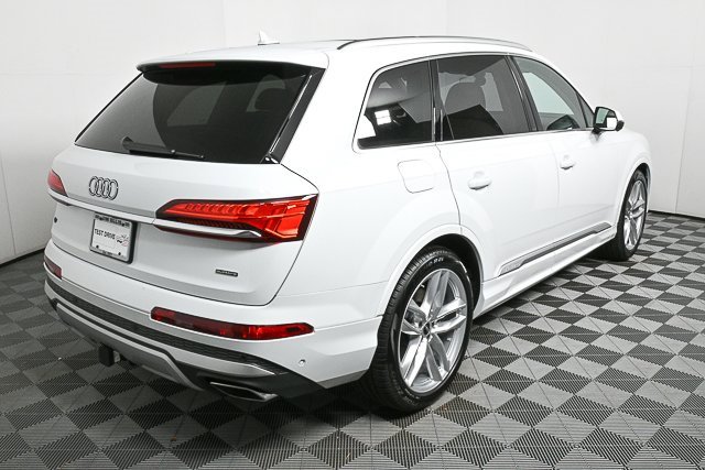 New 2025 Audi Q7 3.0T Premium Plus image 3