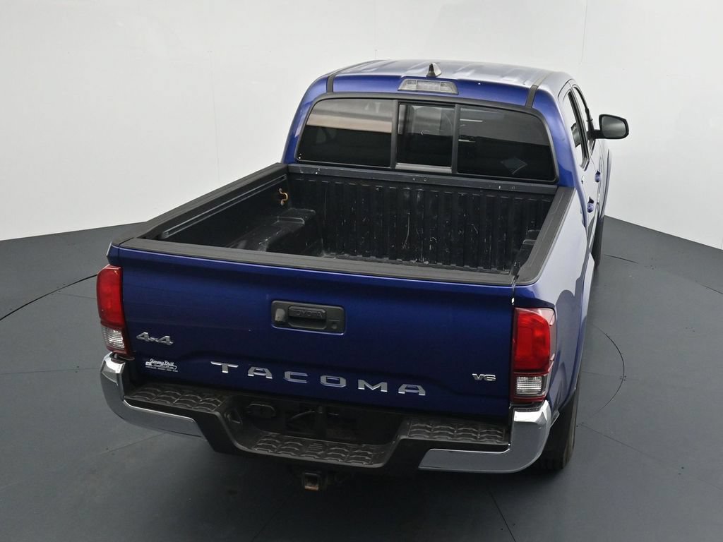 Used 2022 Toyota Tacoma SR5 AWD/4WD image 14
