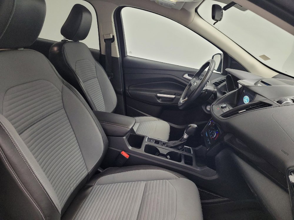 Used 2018 Ford Escape SE w/ SE Sport Appearance Package FWD image 21
