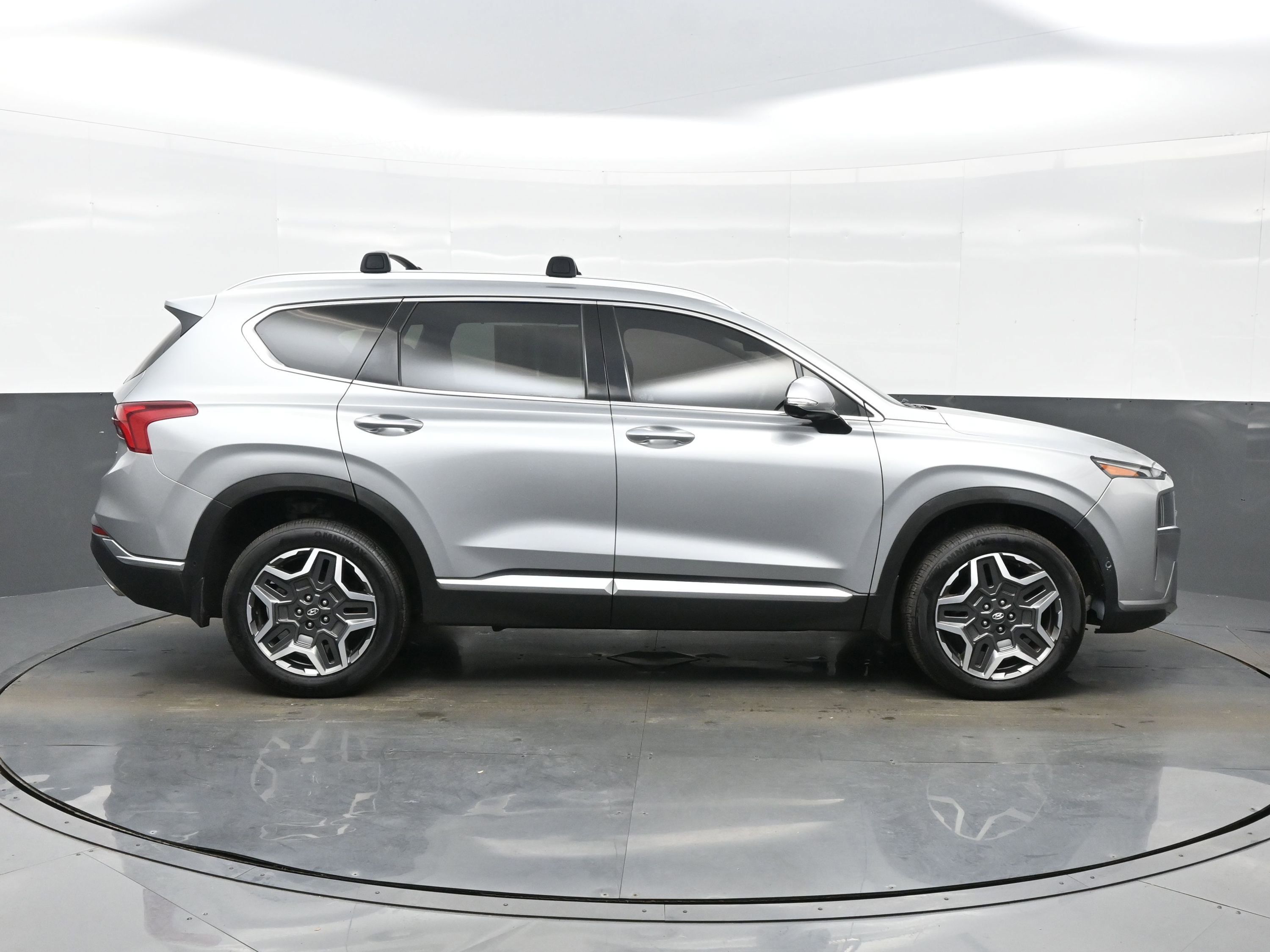 Used 2022 Hyundai Santa Fe Limited AWD/4WD image 7