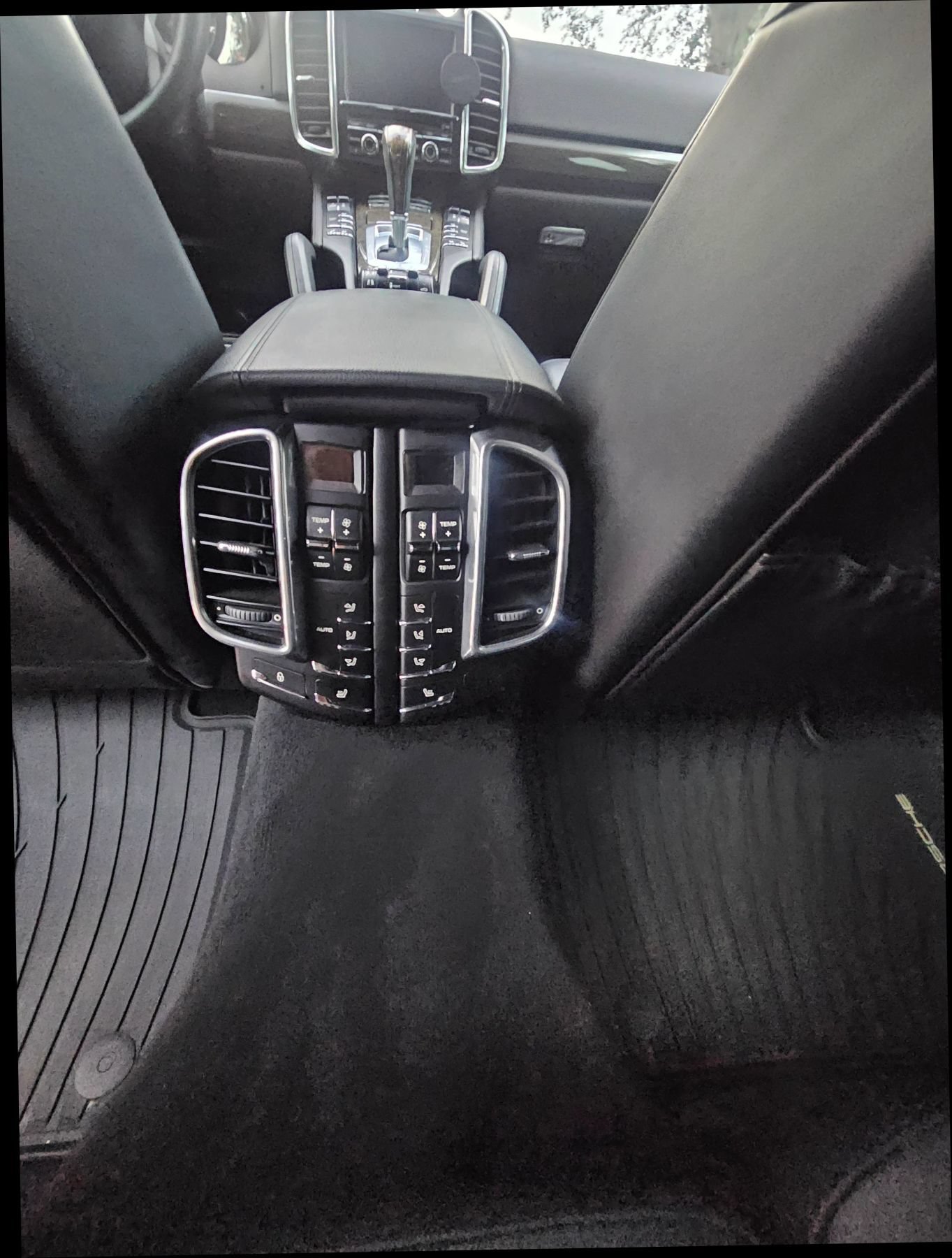 Used 2013 Porsche Cayenne GTS AWD/4WD image 16