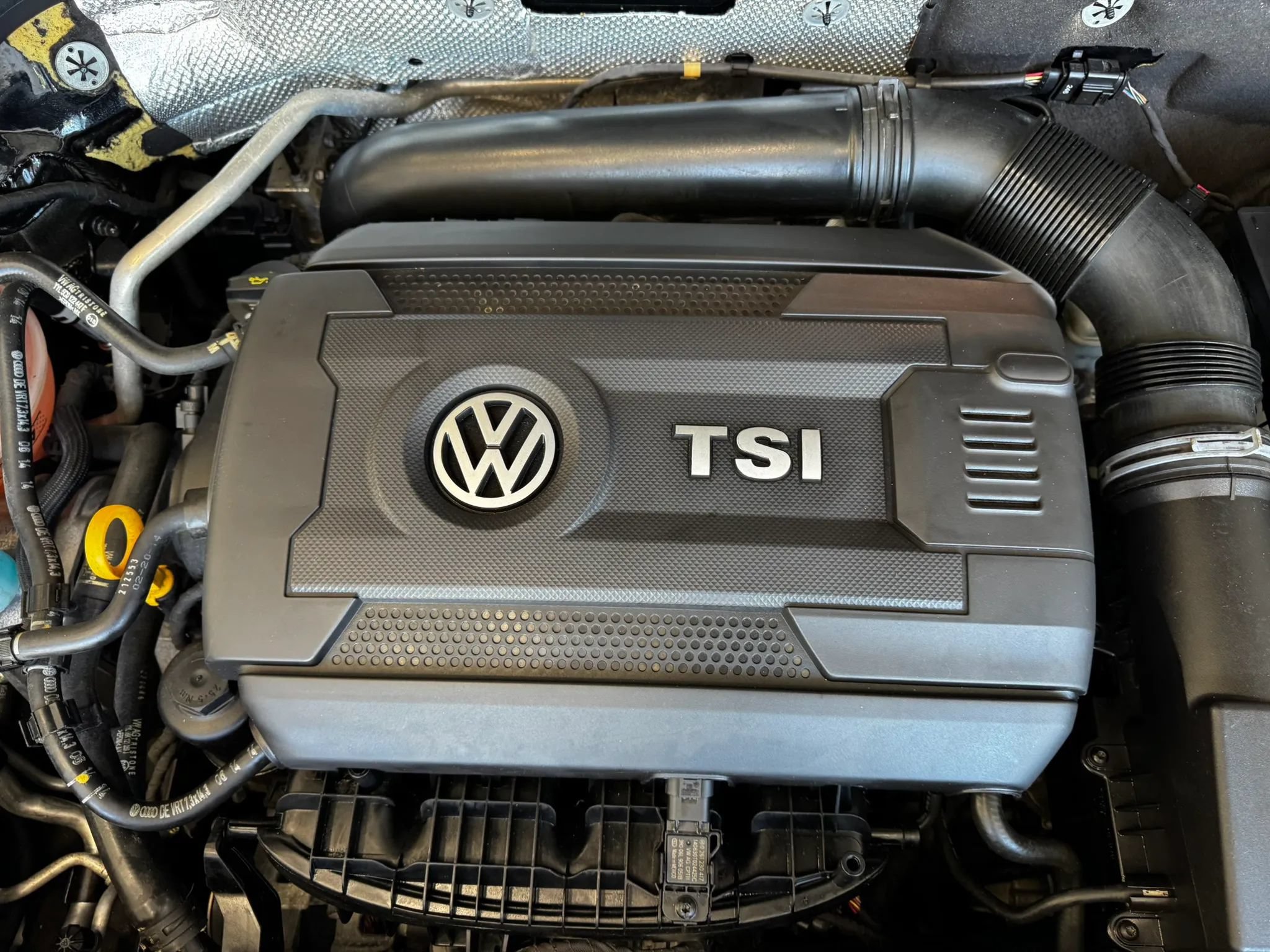 Used 2015 Volkswagen Beetle 1.8T FWD image 42