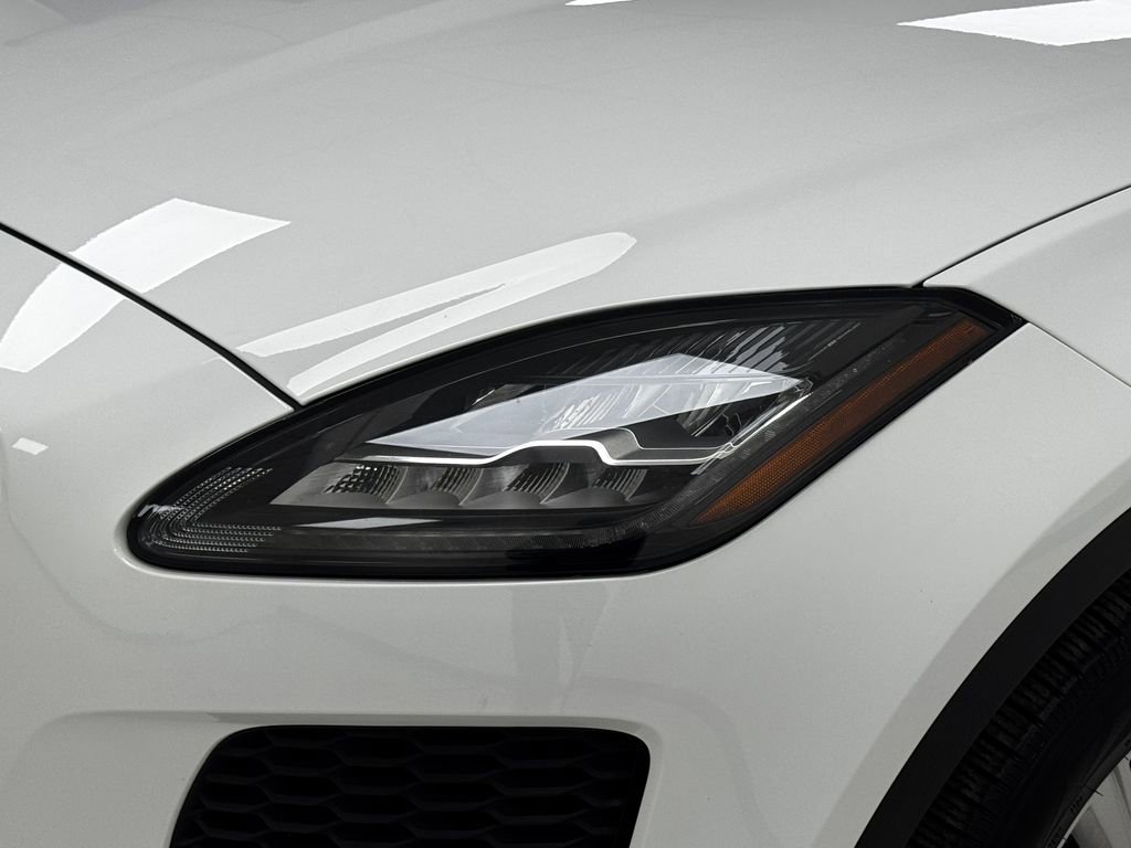 Used 2020 Jaguar E-PACE image 33