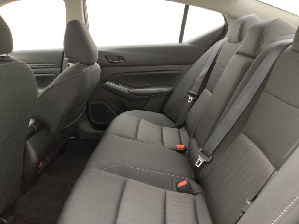 Used 2024 Nissan Altima 2.5 SV image 18